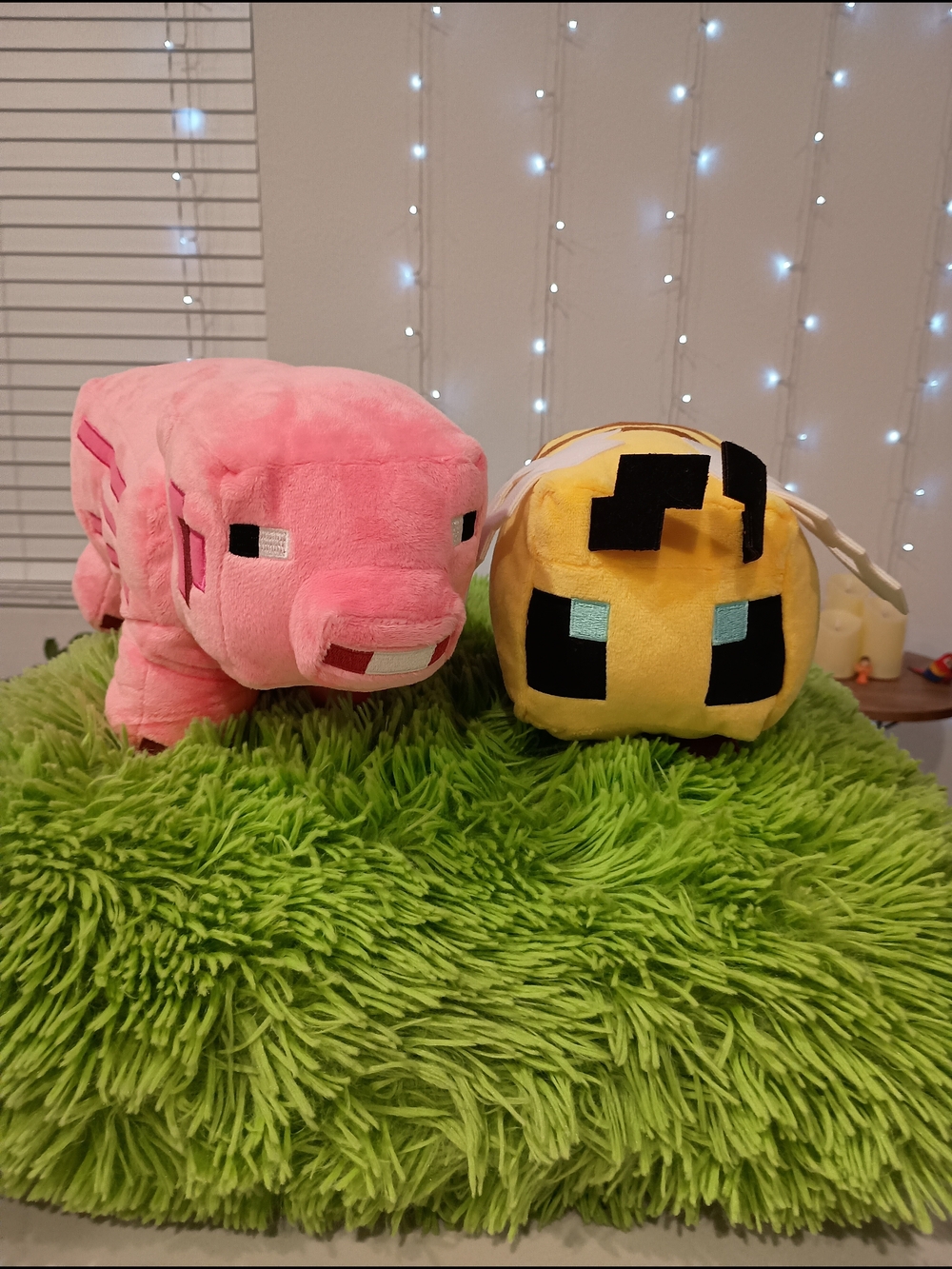 Minecraft Mojang Mattel Lot Bumble Bee And Pig Plush Toys Official Style Cube